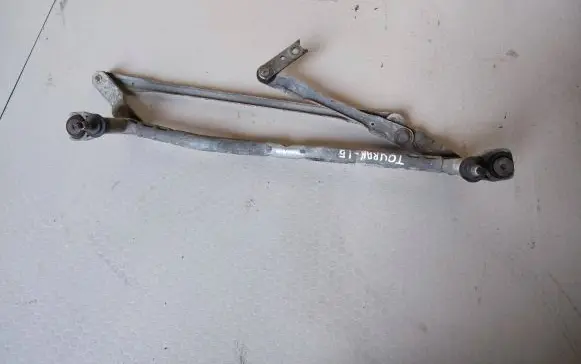 Volkswagen Caddy Front wiper linkage 2K1955023G 3397020885