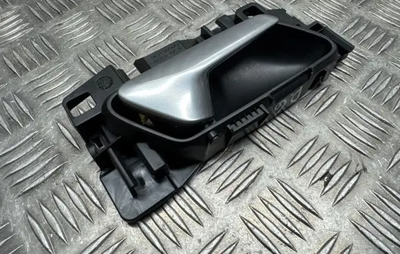 Opel Grandland X Rear door interior handle trim 98201552V 906181440