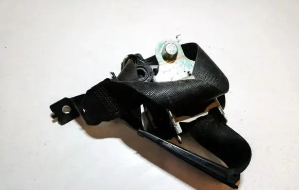 Opel Zafira B Front seatbelt 040598 560834801060905