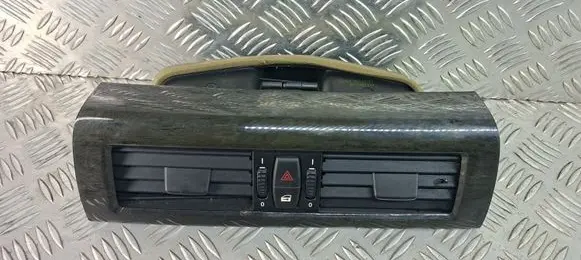 BMW 6 E63 E64 Dash center air vent grill 6910734