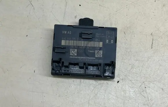 Audi A8 S8 D4 4H Door control unit/module 4H0959795D