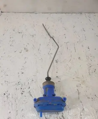 Audi 80 90 S2 B4 Central locking vacuum pump 893862153D
