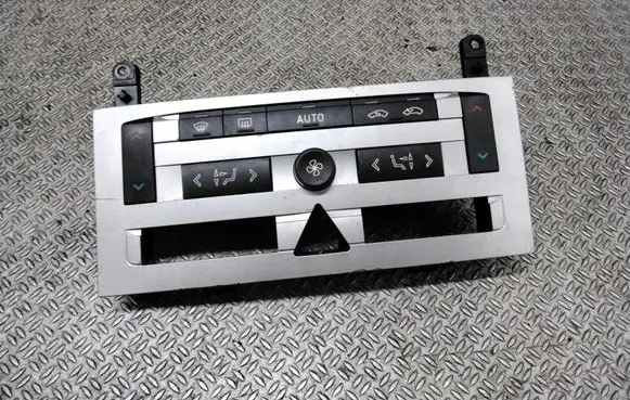 Peugeot 407 Climate control unit 96573322YP