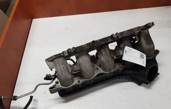 Volvo C30 Intake manifold 30650184 2900301941