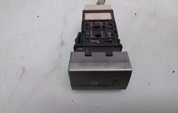 Windscreen/window heater switch