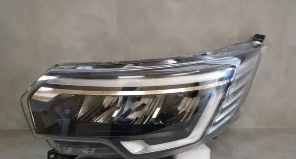 Renault Trafic III (X82) Headlight/headlamp 260601790R