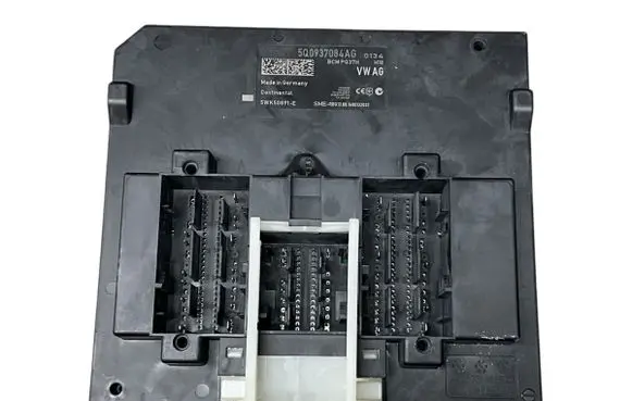 Volkswagen Golf VI Comfort/convenience module 5Q0937084AG