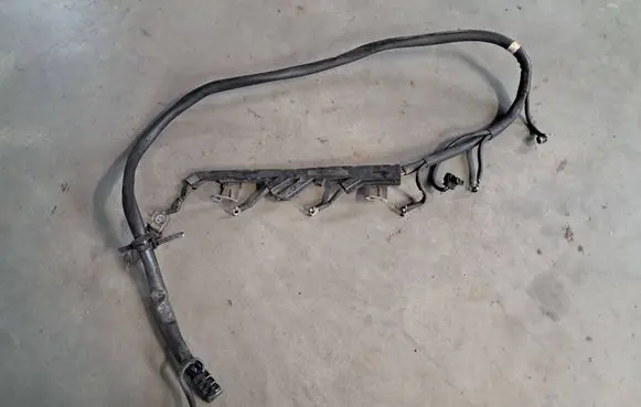 Mercedes-Benz E W124 Plug wire 1245430126