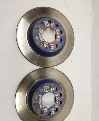 Volkswagen PASSAT B6 Rear brake disc