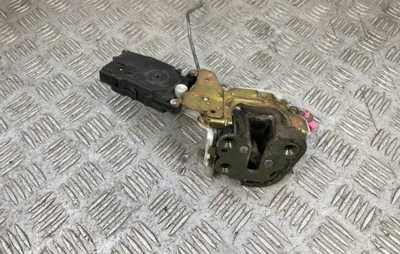 Subaru Outback Front door lock