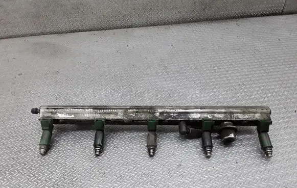 Fuel injectors set