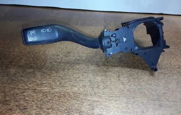 Audi A4 S4 B6 8E 8H Indicator stalk 8E0953513A