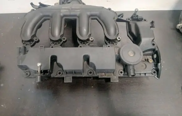 Volvo V70 Intake manifold 9662688980