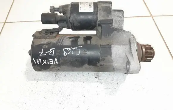 Volkswagen PASSAT B7 Starter motor 02E911024CX