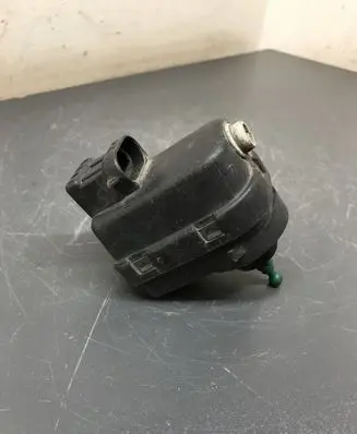 Skoda Octavia Mk2 (1Z) Headlight level adjustment motor Q7700840141