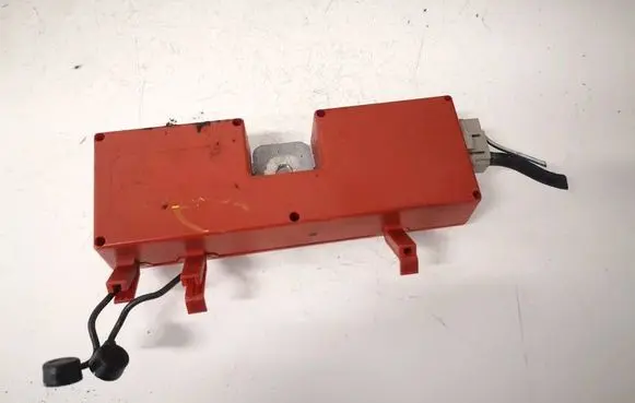 Volvo V70 Antenna control unit 8637602