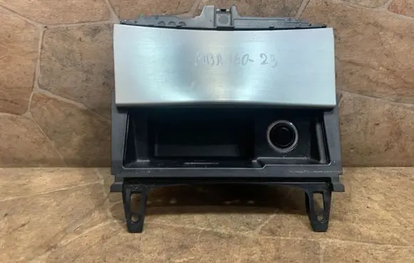 Mercedes-Benz C W204 Car ashtray A2046800179