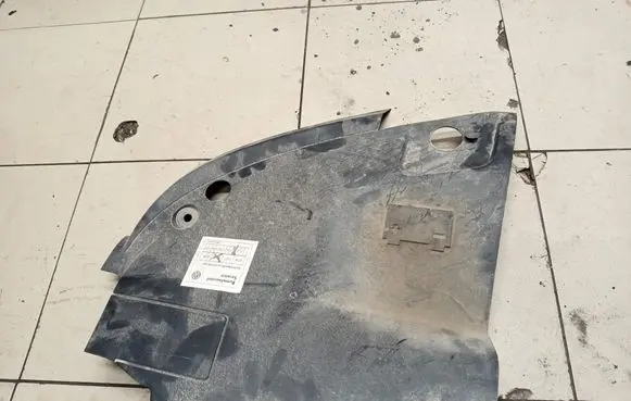 Volkswagen Transporter - Caravelle T5 Battery box tray cover/lid 7H0119517A