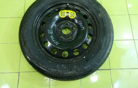 Volkswagen Jetta VI R16 spare wheel 5X112