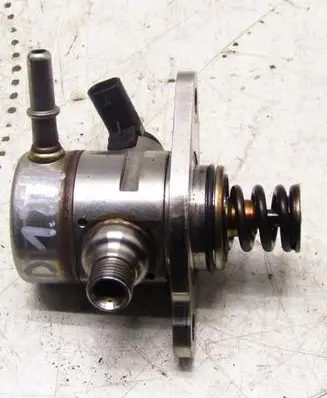 Opel Grandland X Fuel injection high pressure pump 9812133780