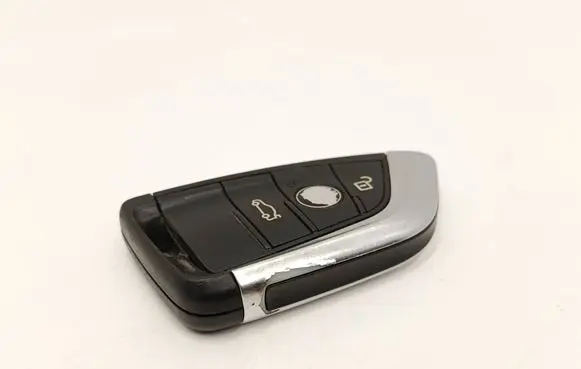 BMW 2 F46 Ignition key/card 6805990 5FA011925