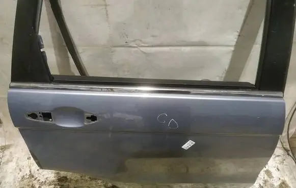 Honda CR-V Rear door glass trim molding 