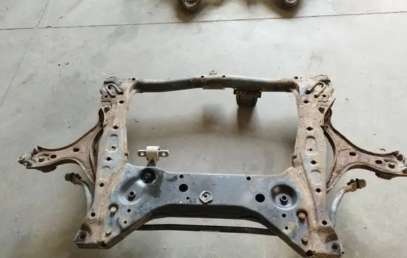 Honda Civic IX Front subframe