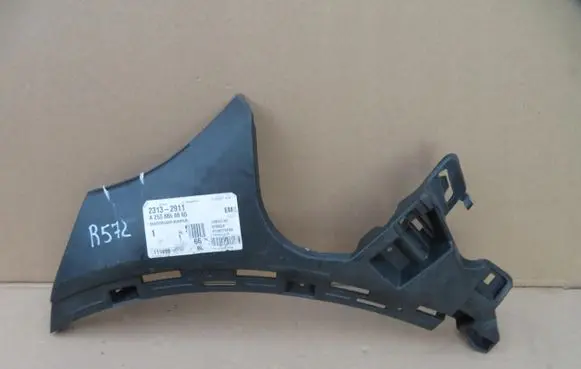 Mercedes-Benz GLC X253 C253 Front bumper mounting bracket 2538850865