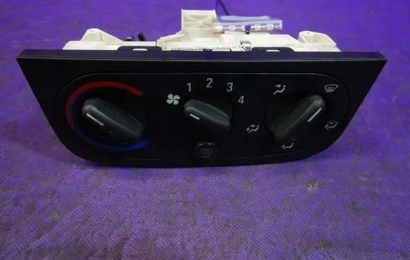 Interior fan control switch