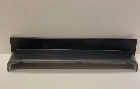 Rear/tail light trim molding