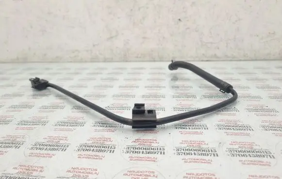 Volkswagen Golf IV Engine coolant pipe/hose