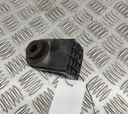 Radiator support slam panel bracket
