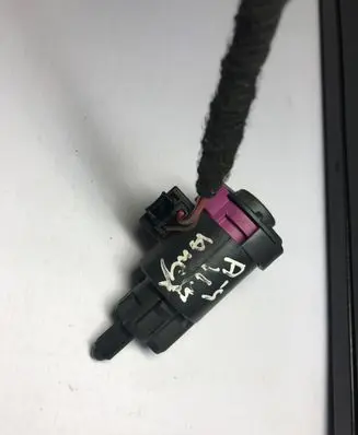 Audi A4 S4 B8 8K Brake pedal sensor switch 914689963 914689963B