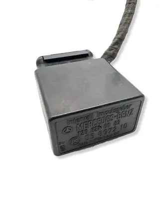 Mercedes-Benz W123 Window wiper relay 1238210063 05897210