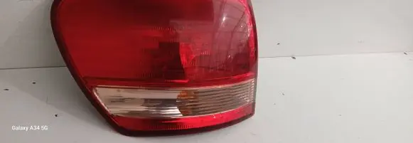 Toyota Avensis Verso Rear/tail lights