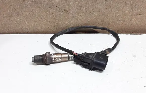 Audi A4 S4 B6 8E 8H Lambda probe sensor 06C906265B