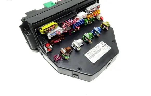 Mercedes-Benz C W204 SAM control unit A2045455601 A2044423000 A2044423100