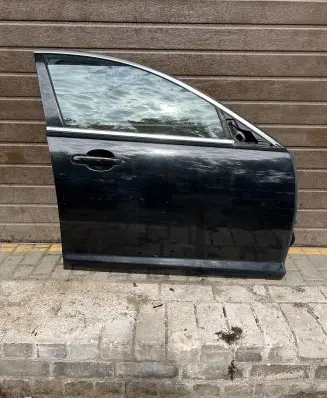 Jaguar XF X250 Front door 9X2314B121FB F2337