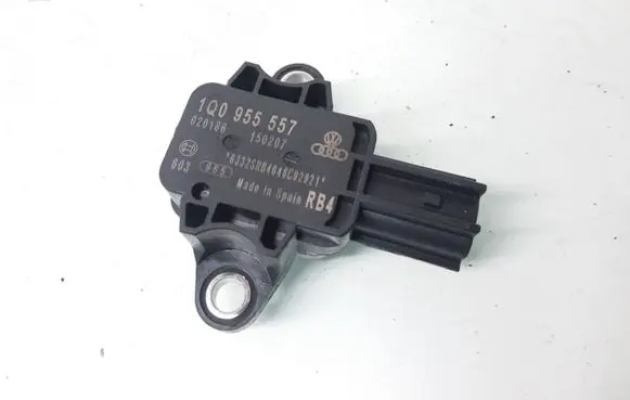 Volkswagen Eos Airbag deployment crash/impact sensor 1Q0955557