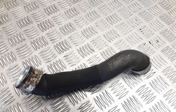 Mercedes-Benz E W212 Engine coolant pipe/hose A2128018282