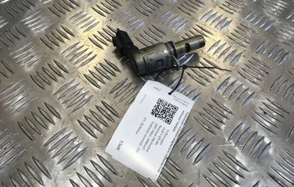Volkswagen Golf V Camshaft vanos timing valve 03C906455A
