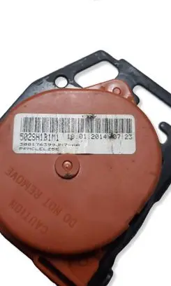 Nissan Note (E12) Middle seatbelt (rear) 1057532