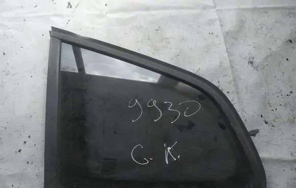 Renault Laguna III Rear side window AS2