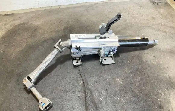 Volvo XC40 Steering wheel axle set 8889198005 32269251