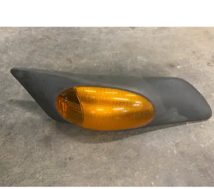 Iveco Daily 30.8 - 9 Front fender indicator light 500322577 0213800