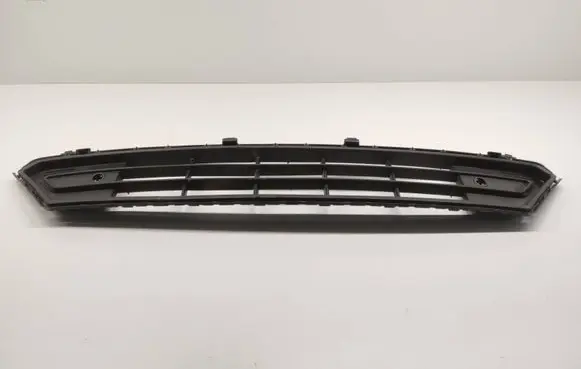Volvo XC40 Front bumper lower grill 32136098