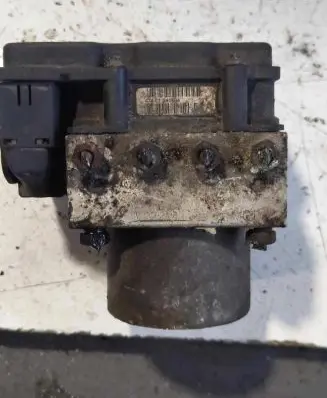 Nissan Primera ABS Pump 0265800334 48628A1152