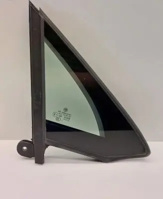 Volkswagen PASSAT B8 Front door vent window glass four-door 3G0845114C