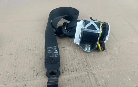 Skoda Fabia Mk2 (5J) Front seatbelt 5J0857702DRAA 34179552 T000045
