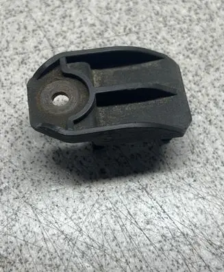 BMW 5 E39 Radiator mount bracket 1740315